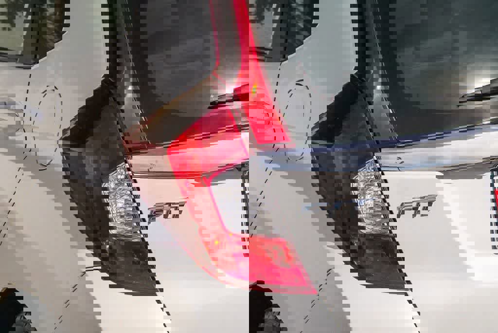 Used 2019 Honda Fit EX image 10