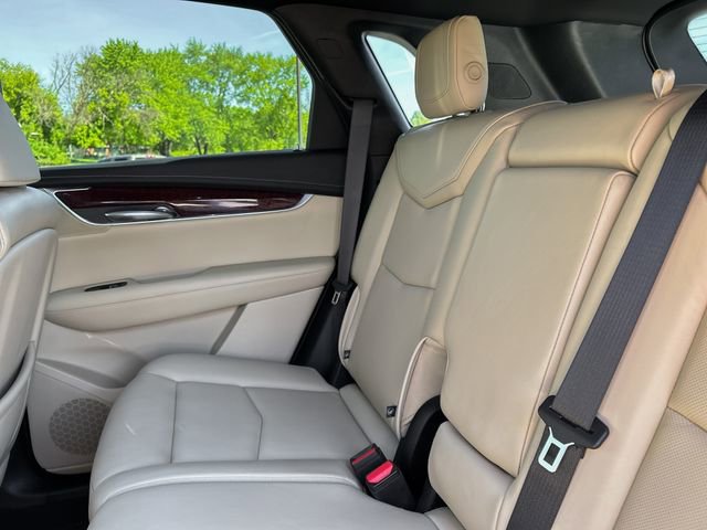 Used 2019 Cadillac XT5 Luxury FWD image 11