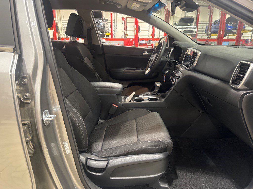 Used 2021 Kia Sportage LX FWD image 24