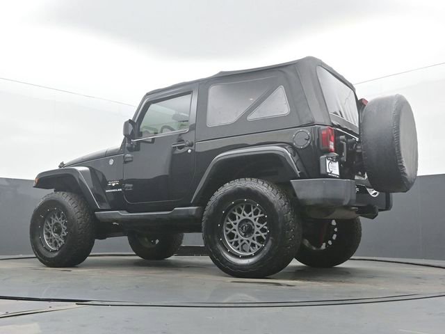 Used 2017 Jeep Wrangler Sahara w/ Connectivity Group image 43