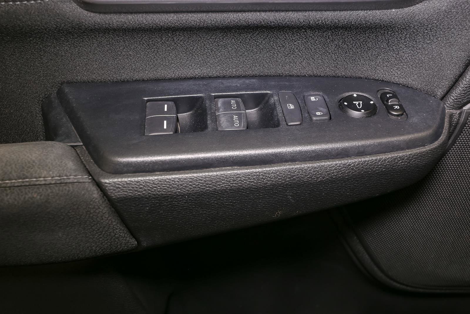 Used 2019 Honda CR-V EX image 42