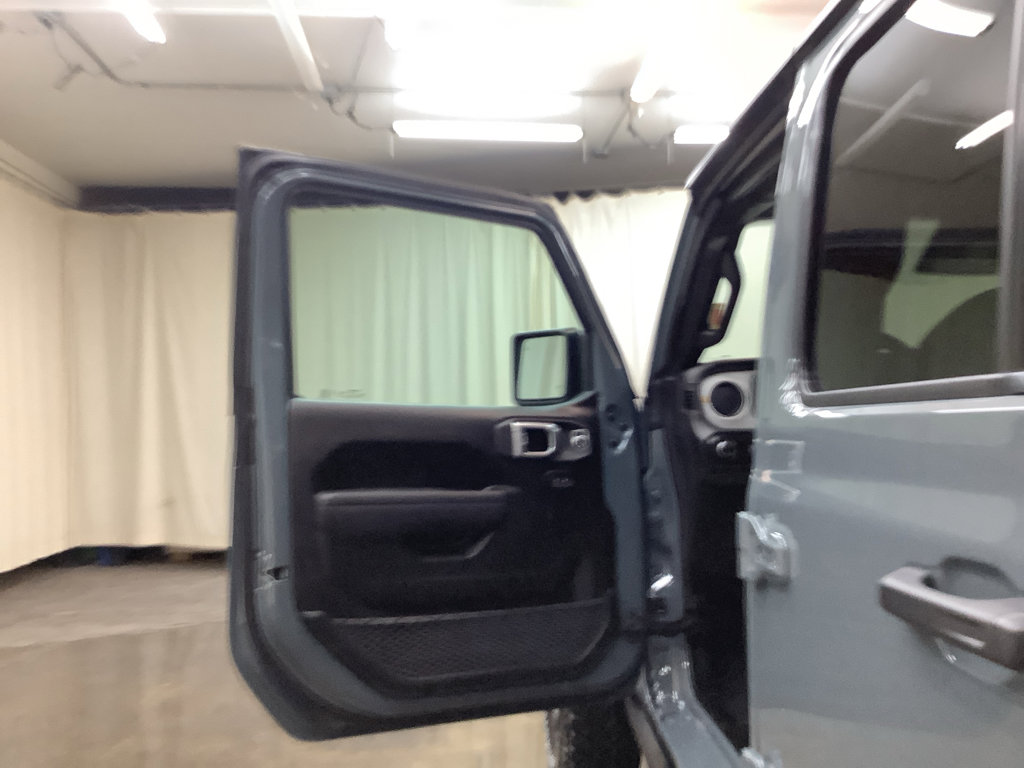 New 2026 Jeep Gladiator Sport S image 12