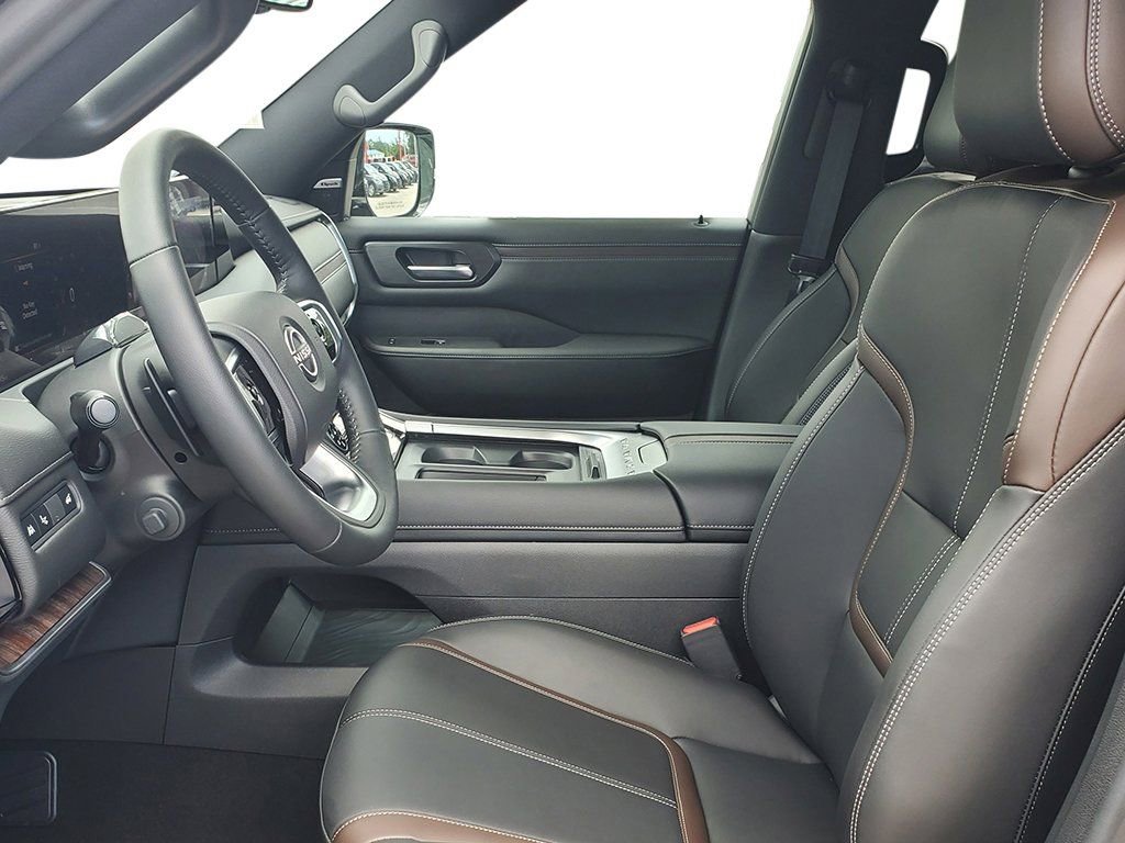 Used 2025 Nissan Armada SL w/ Captain's Chari Seat Package AWD/4WD image 7