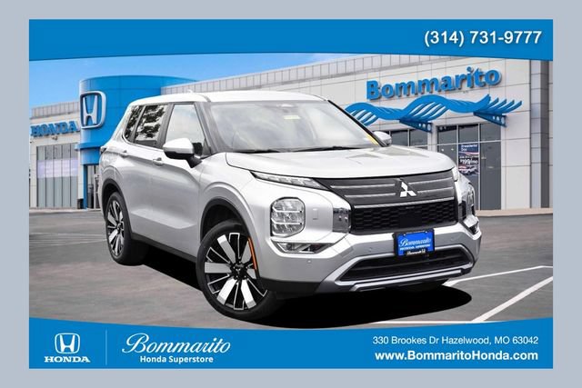 Used 2025 Mitsubishi Outlander SE