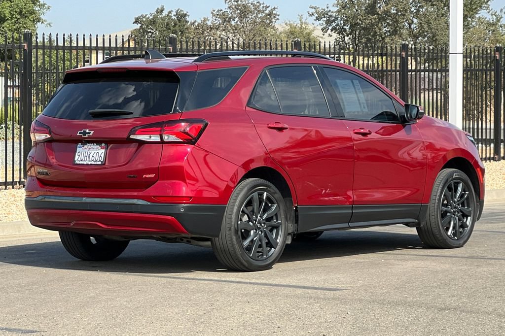 Used 2023 Chevrolet Equinox RS w/ RS Leather Package AWD/4WD image 5