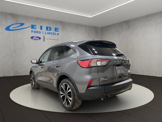 Used 2022 Ford Escape SE w/ SE Sport Appearance Package image 7