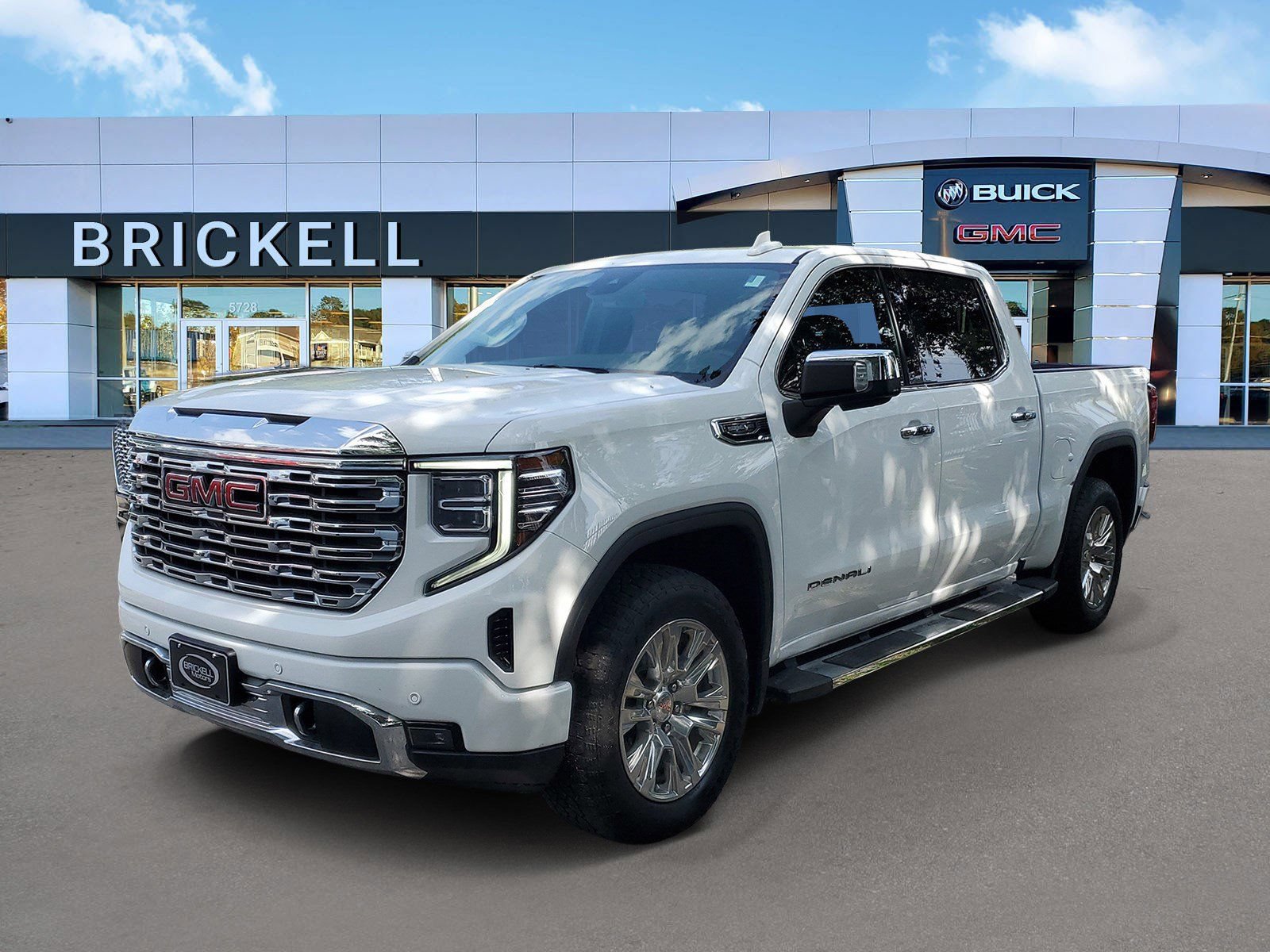 Used 2023 GMC Sierra 1500 Denali AWD/4WD image 1