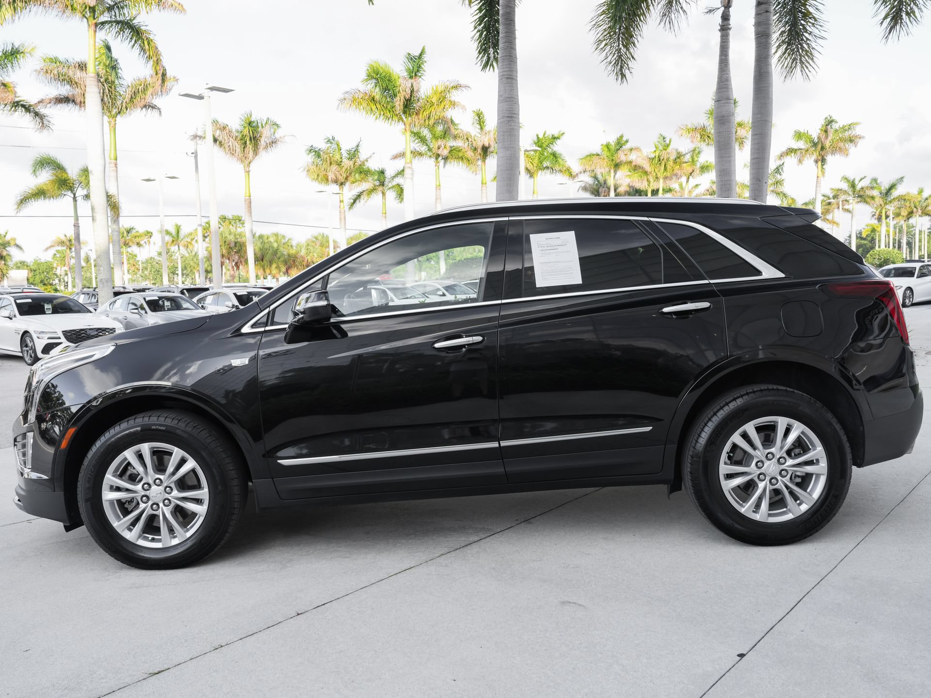 Used 2025 Cadillac XT5 Luxury FWD image 24