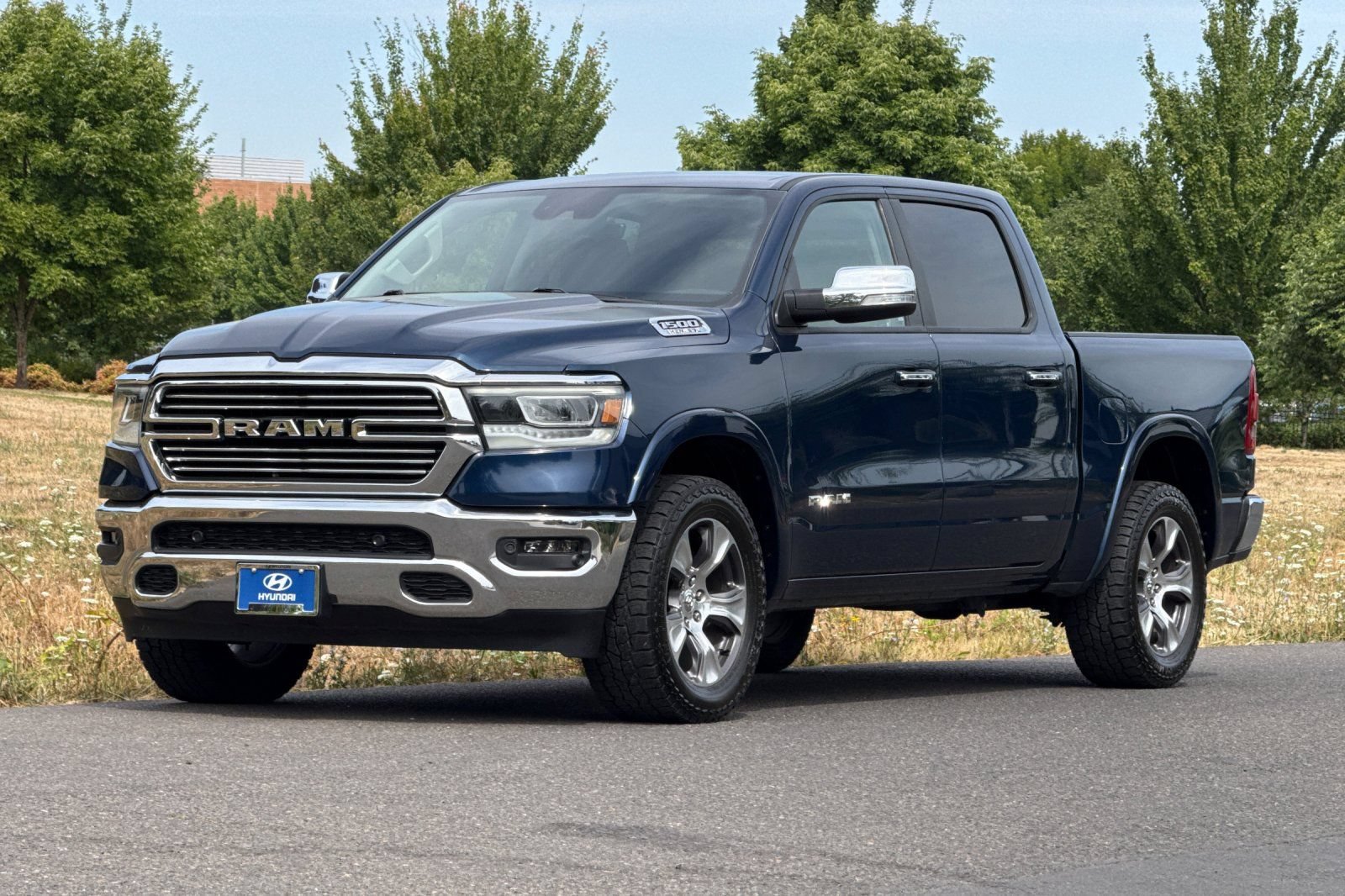 Used 2022 RAM 1500 Laramie AWD/4WD image 7