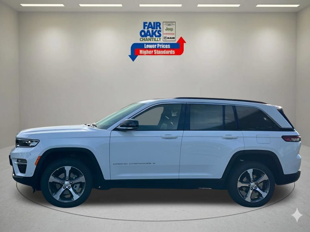 New 2025 Jeep Grand Cherokee Limited w/ Luxury Tech Group II AWD/4WD image 11