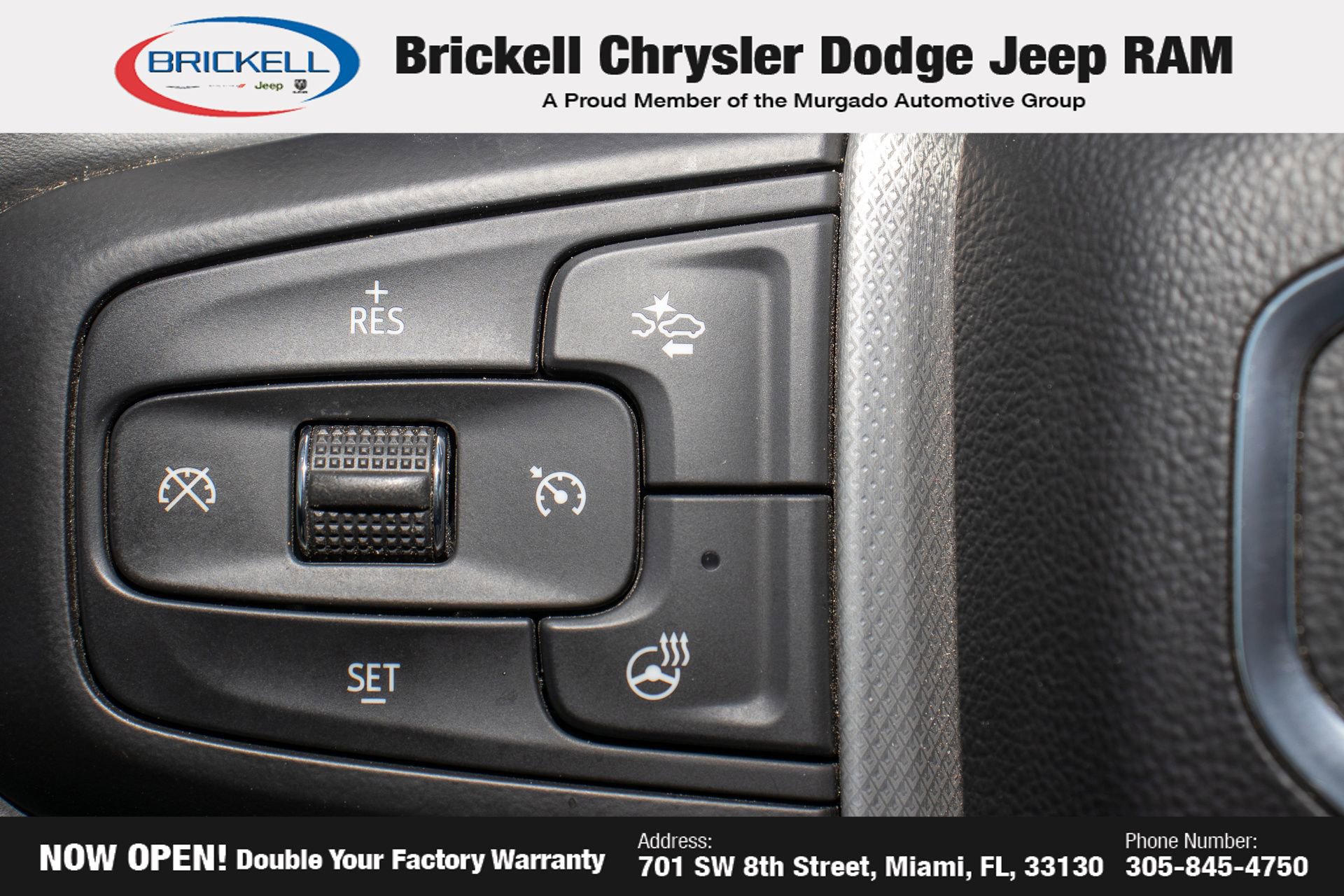 Used 2023 GMC Yukon XL Denali AWD/4WD image 29