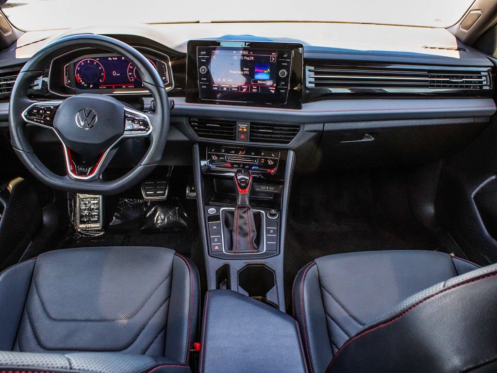 Used 2025 Volkswagen Jetta GLI Autobahn FWD image 35