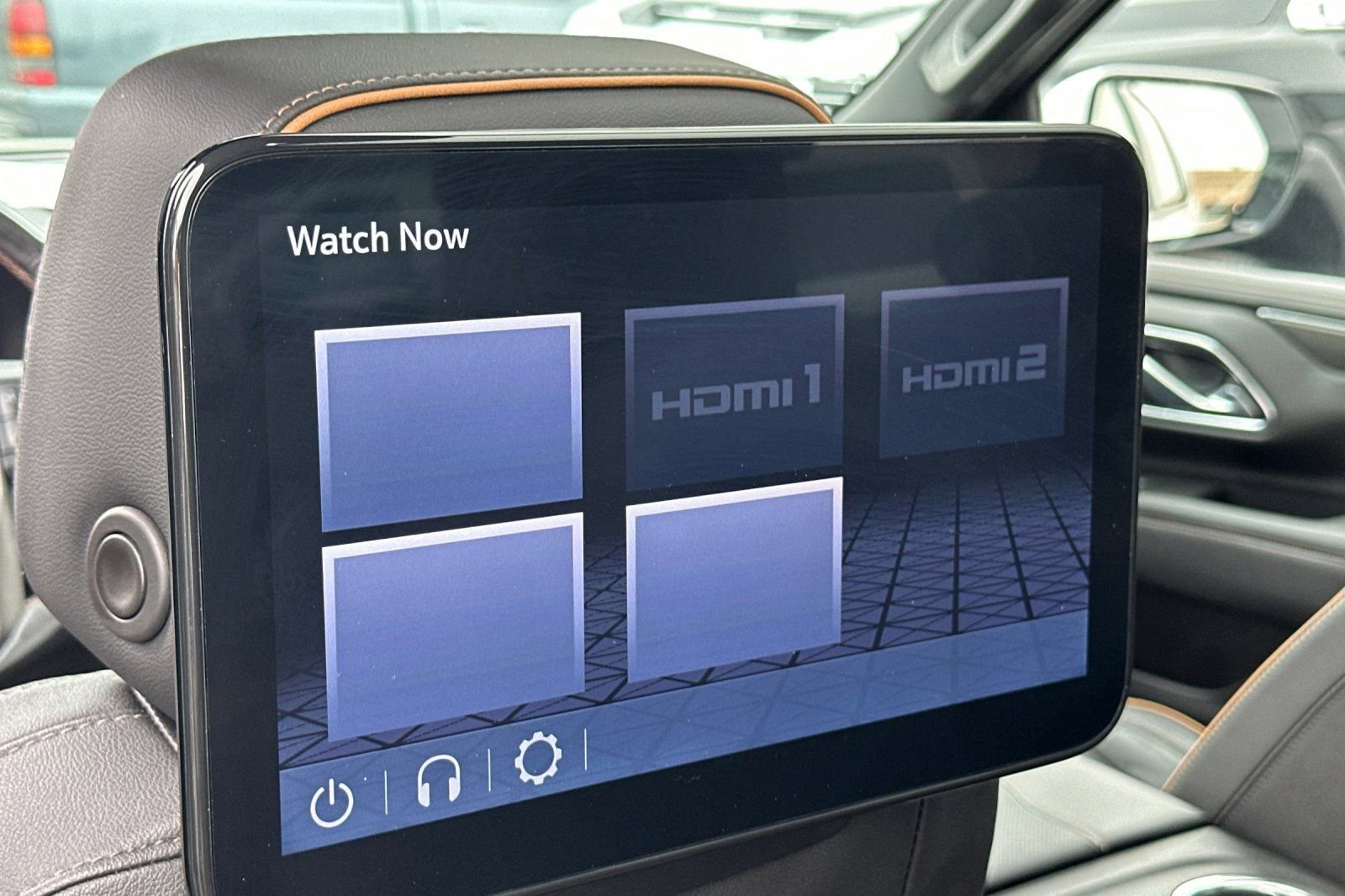 Used 2023 GMC Yukon AT4 w/ AT4 Premium Package image 16