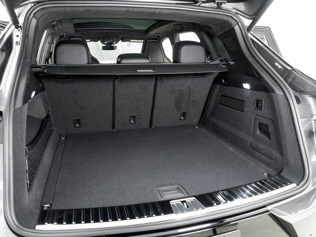 New 2026 Porsche Cayenne GTS image 27