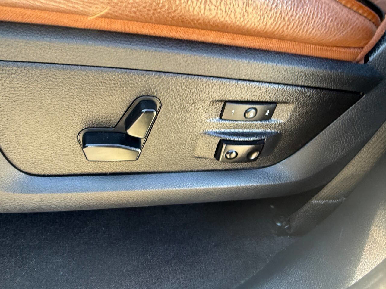 Used 2014 RAM 2500 Longhorn image 13