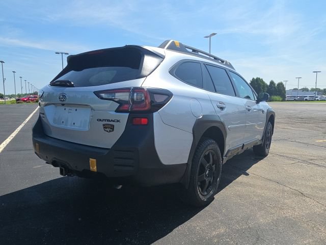 Certified 2025 Subaru Outback Wilderness AWD/4WD image 11