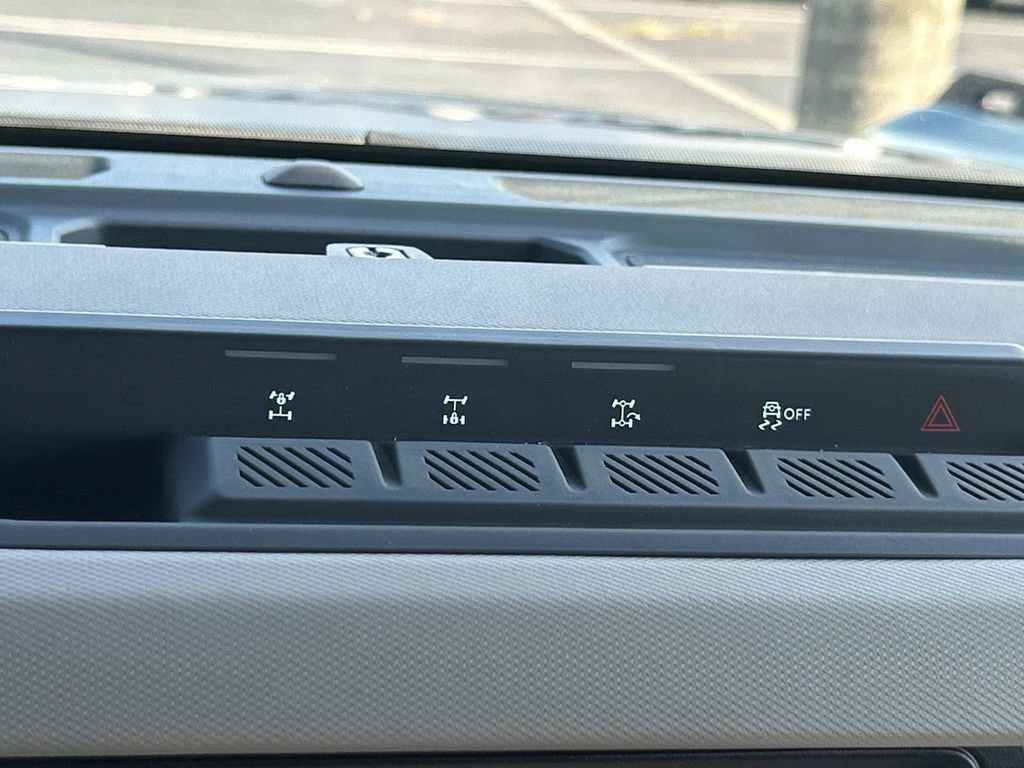 Used 2023 Ford Bronco Wildtrak AWD/4WD image 30