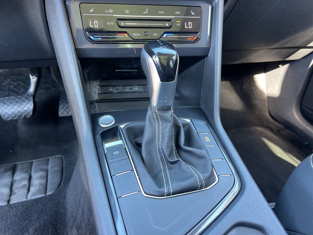 Used 2024 Volkswagen Tiguan SE FWD image 14
