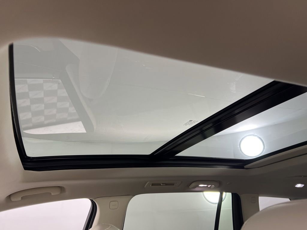 Used 2023 Cadillac XT6 Premium Luxury w/ Technology Package image 20