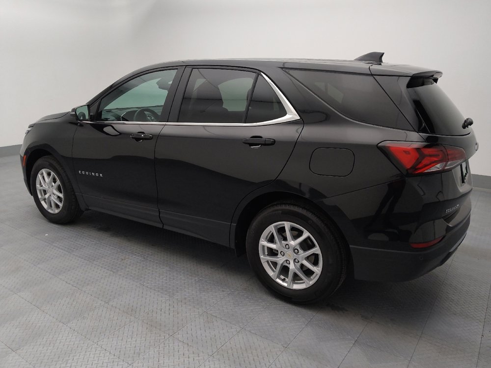 Used 2024 Chevrolet Equinox LT image 3