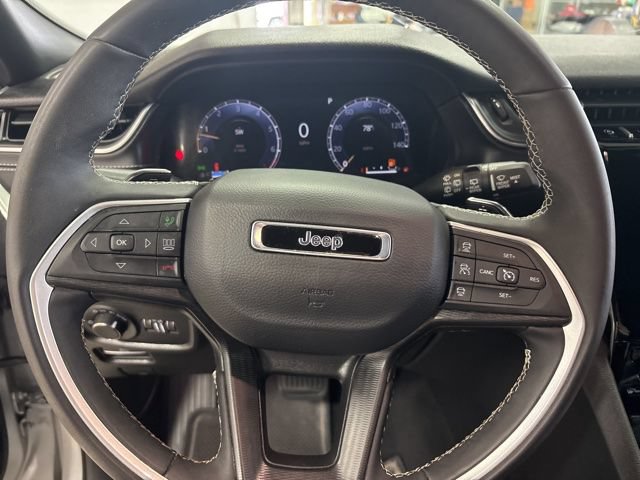 Used 2024 Jeep Grand Cherokee Laredo X w/ Luxury Tech Group I RWD image 22