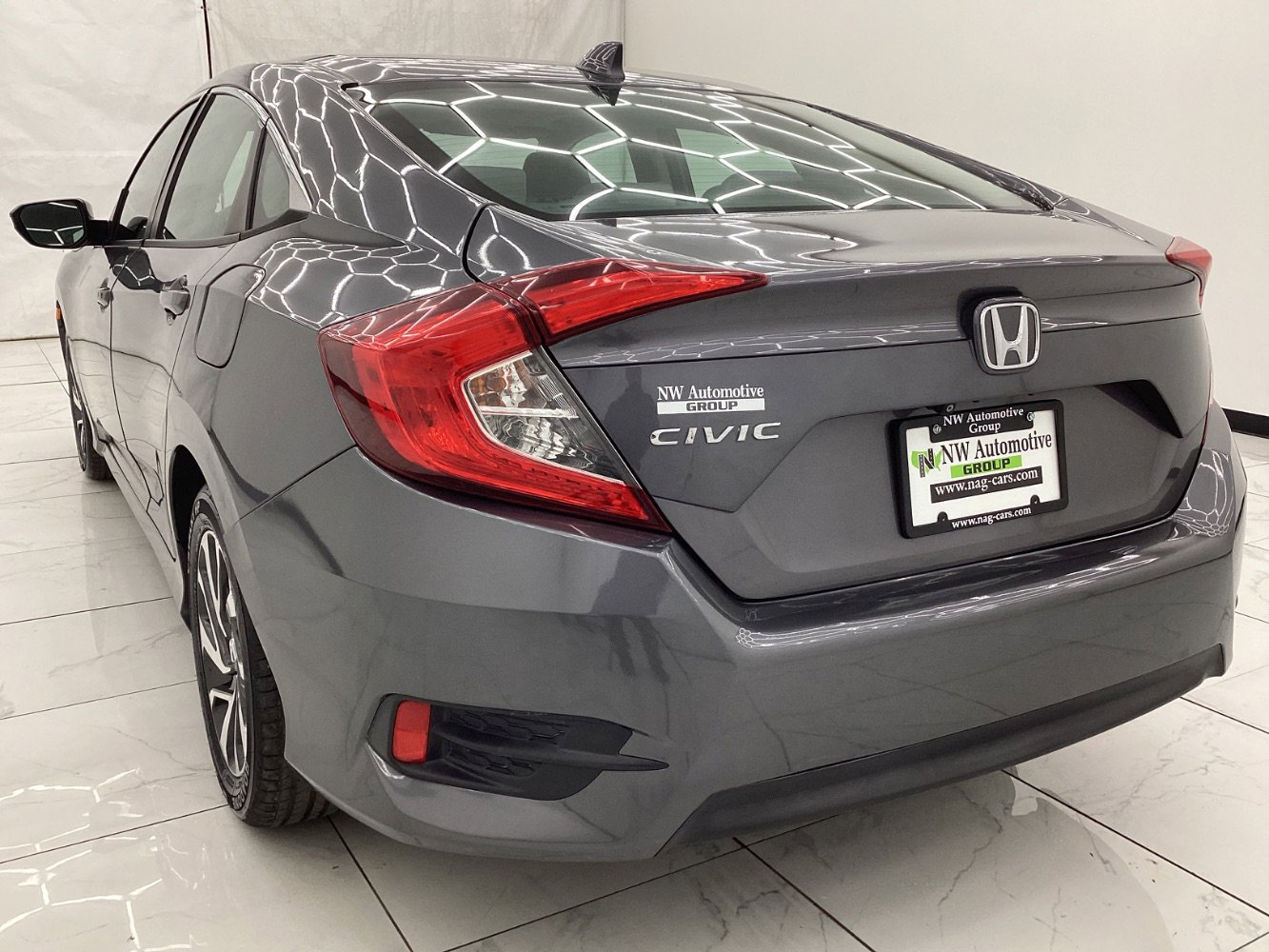 Used 2018 Honda Civic EX image 8