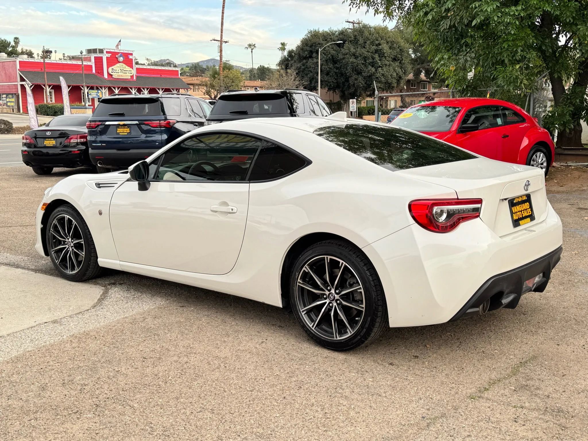 Used 2017 Toyota 86 image 30