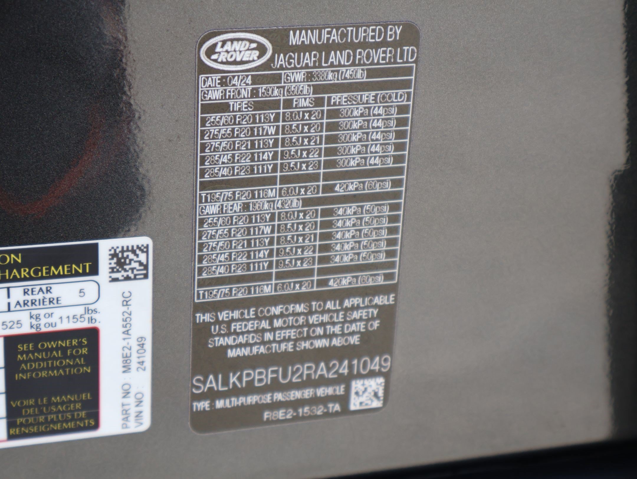 Certified 2024 Land Rover Range Rover Long Wheelbase SE AWD/4WD image 32