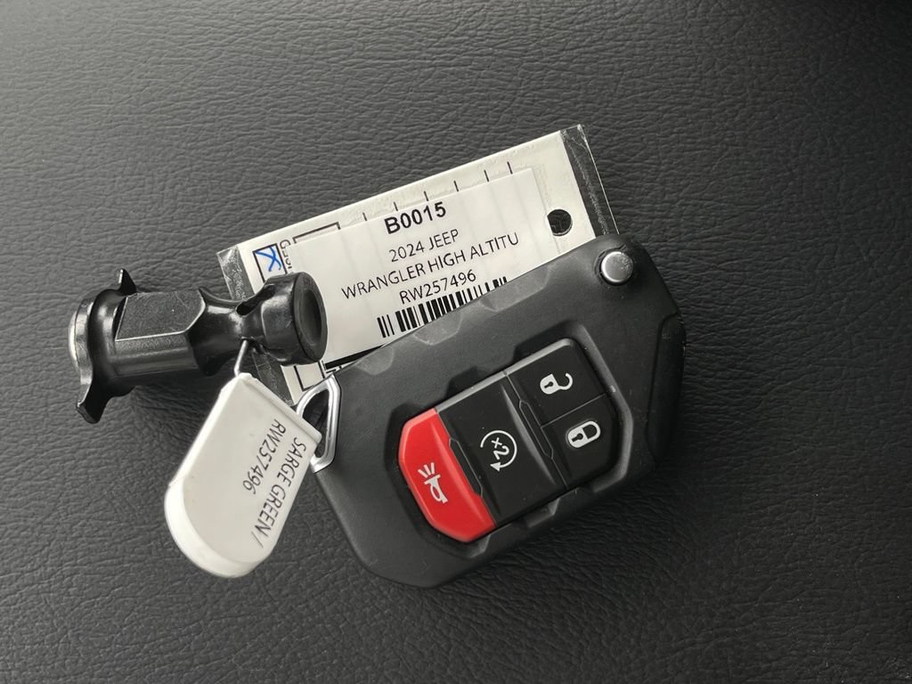 Used 2024 Jeep Wrangler High Altitude AWD/4WD image 34