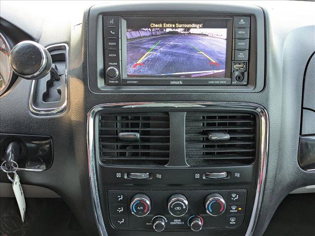 Used 2020 Dodge Grand Caravan SXT image 14