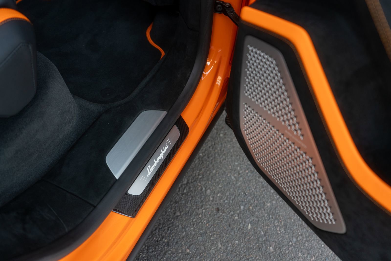 Used 2024 Lamborghini Urus Performante image 39