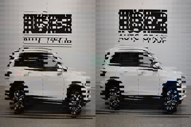 New 2025 Mercedes-Benz GLB 250 4MATIC image 2