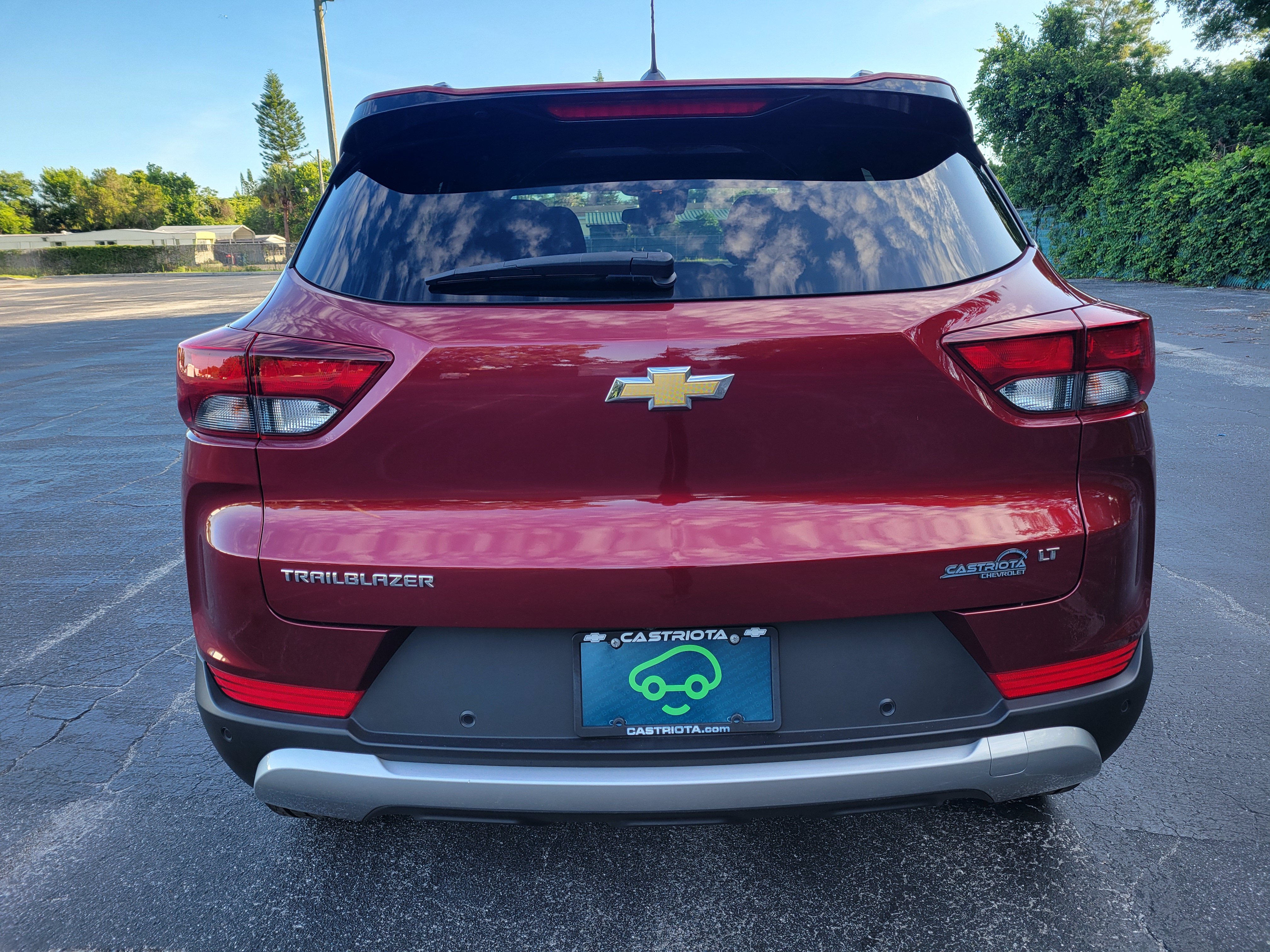 Certified 2022 Chevrolet TrailBlazer LT w/ Confidence II Package FWD image 6