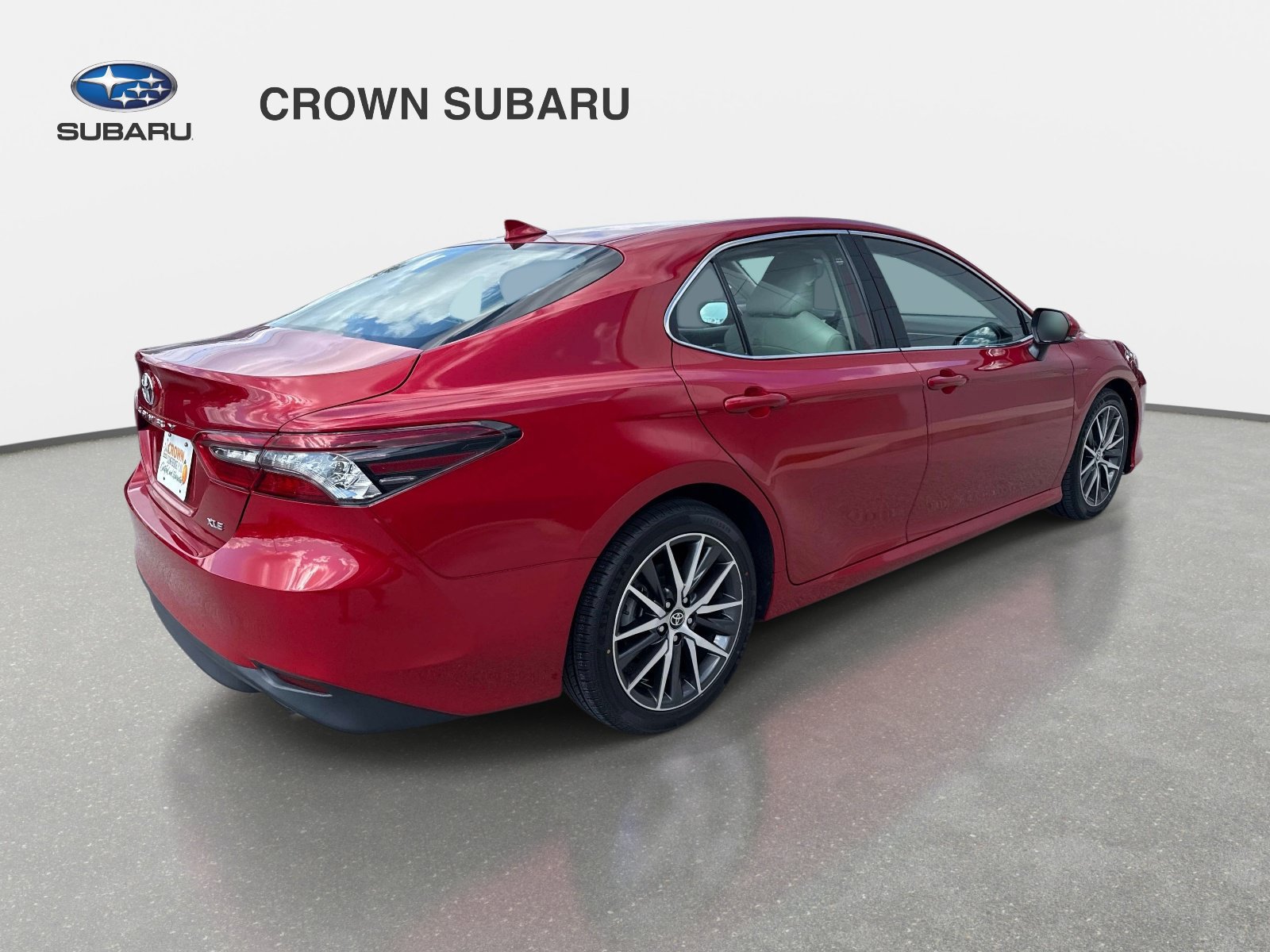 Used 2023 Toyota Camry XLE FWD image 5