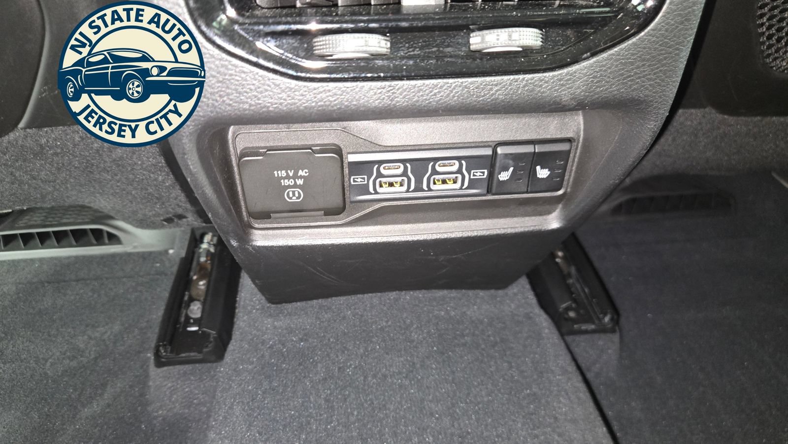 Used 2023 Jeep Grand Cherokee 4WD 4xe image 33