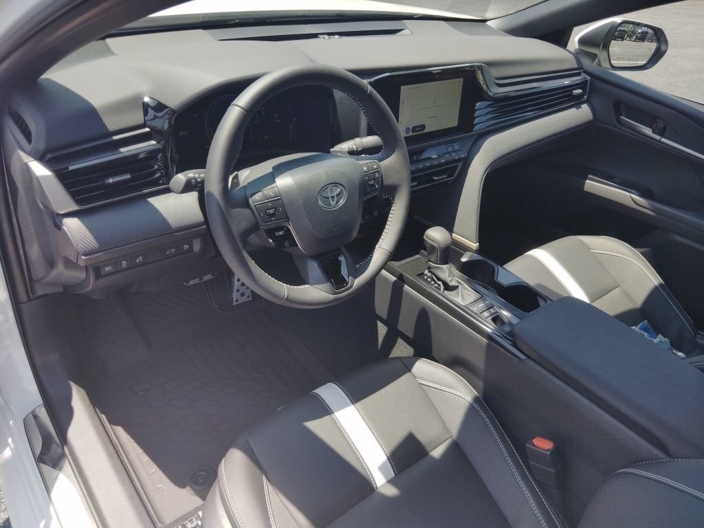 New 2026 Toyota Camry SE FWD image 5