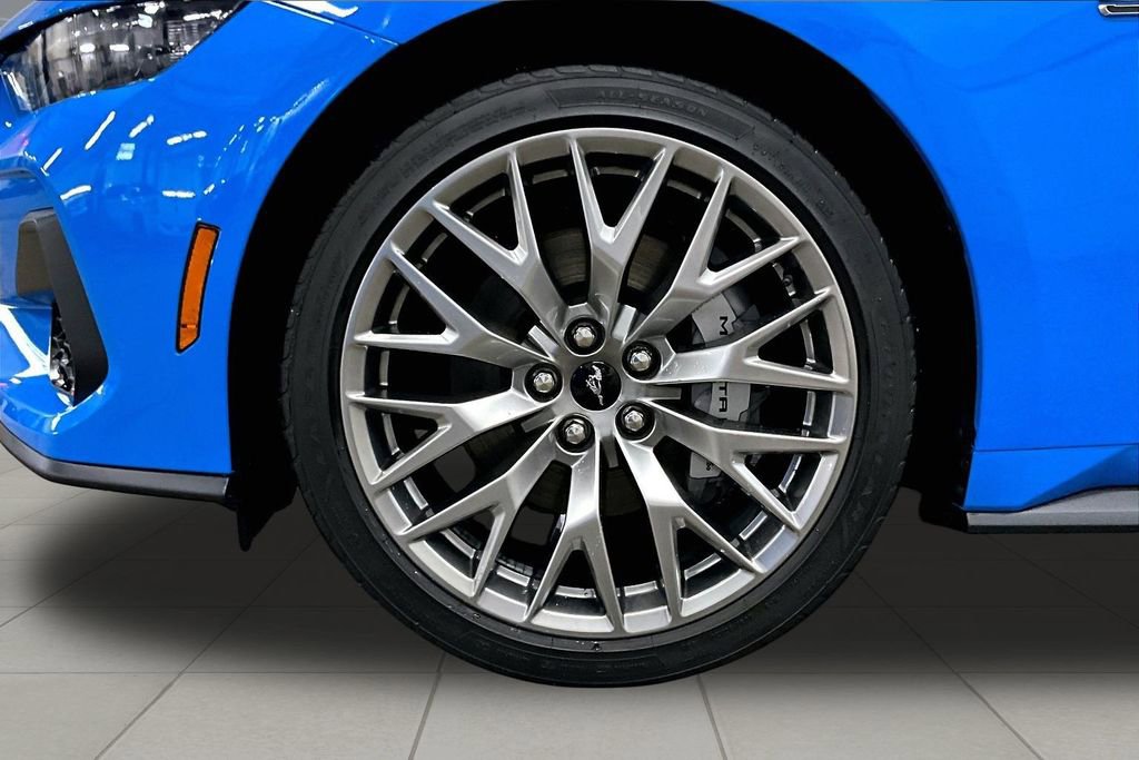 Used 2025 Ford Mustang GT Premium image 9