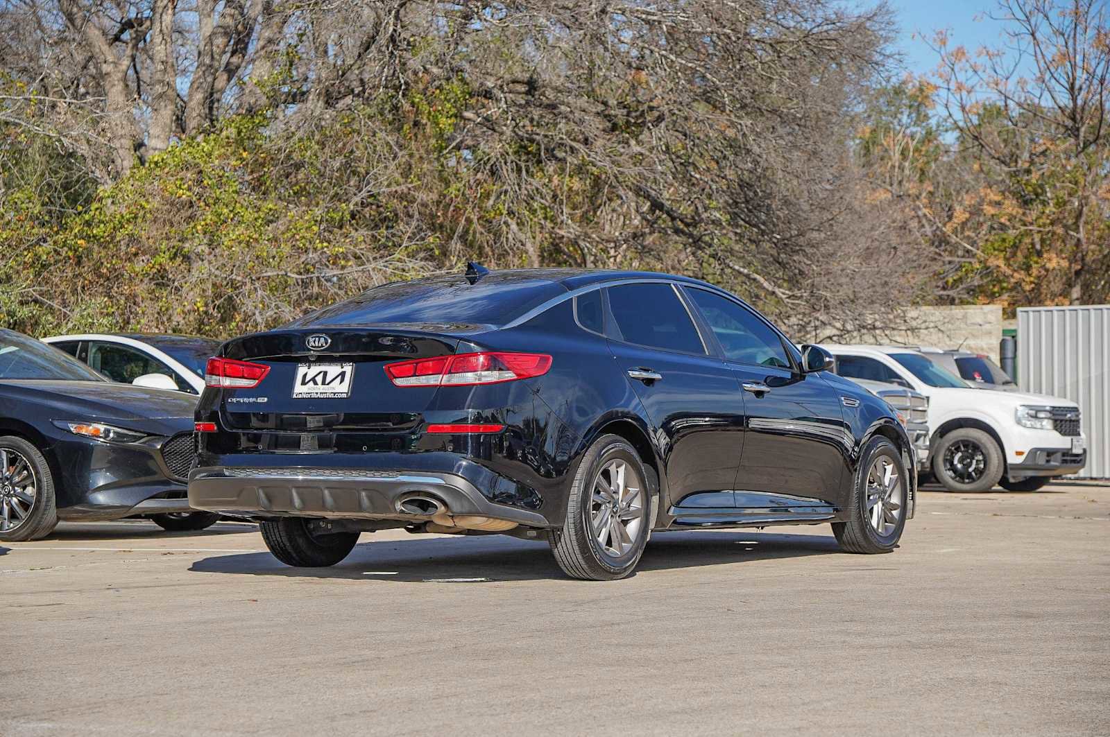 Used 2020 Kia Optima LX image 9