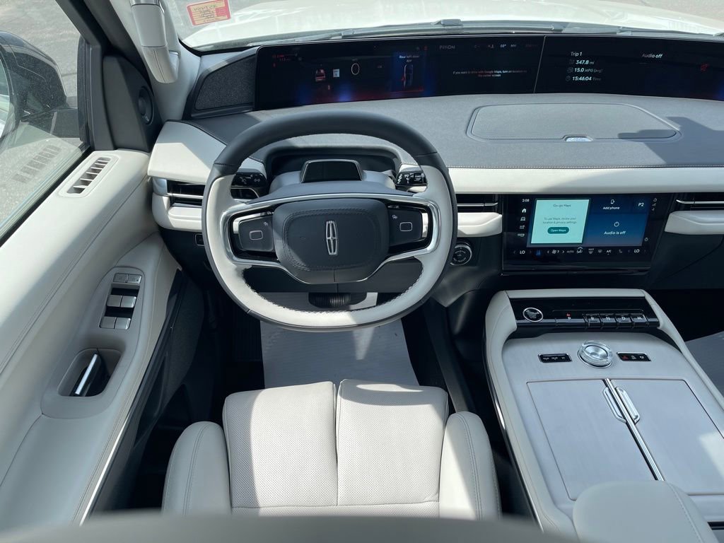 New 2025 Lincoln Navigator Reserve AWD/4WD image 6