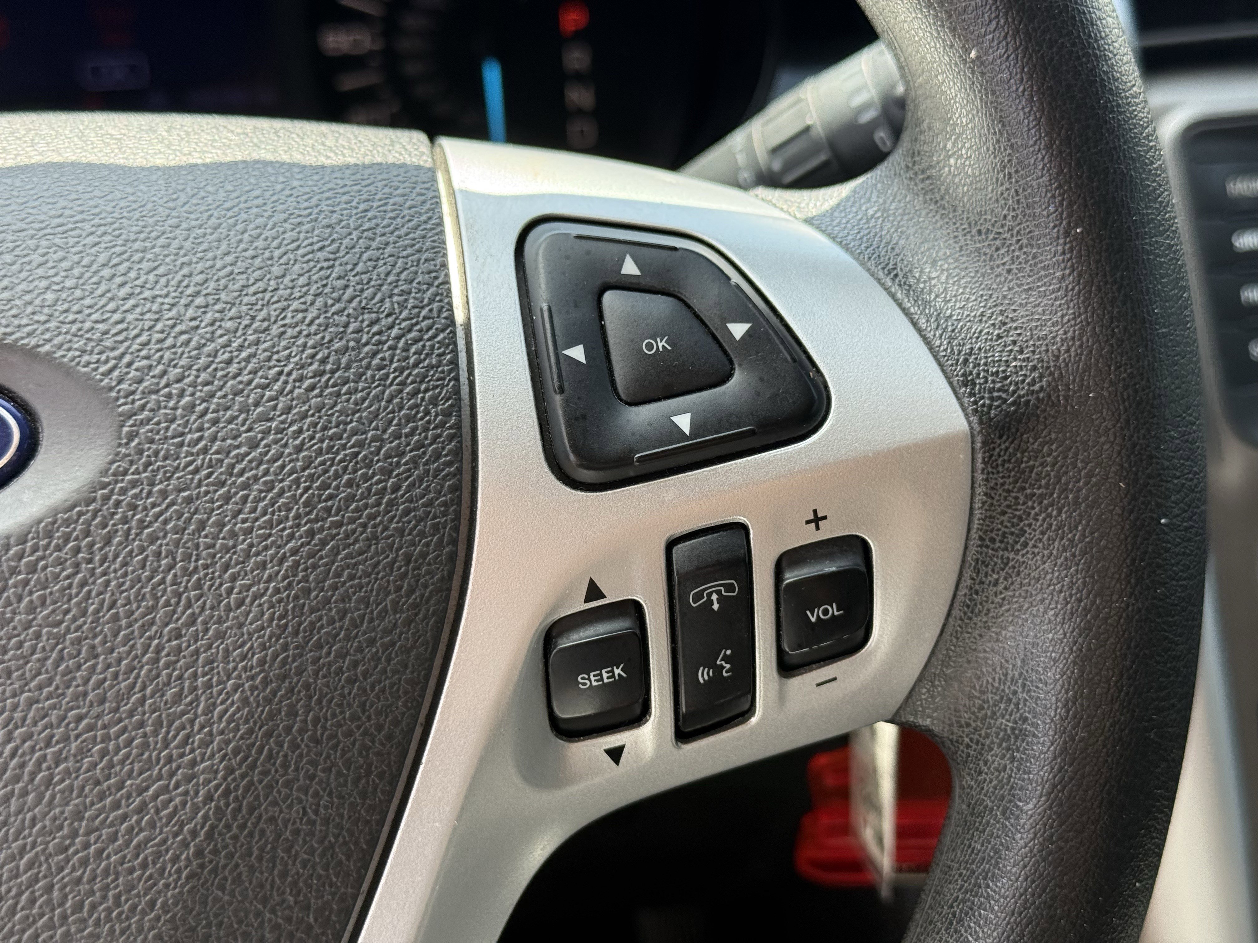 Used 2013 Ford Edge SE image 17