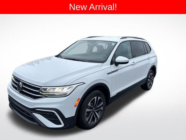Used 2022 Volkswagen Tiguan S image 1