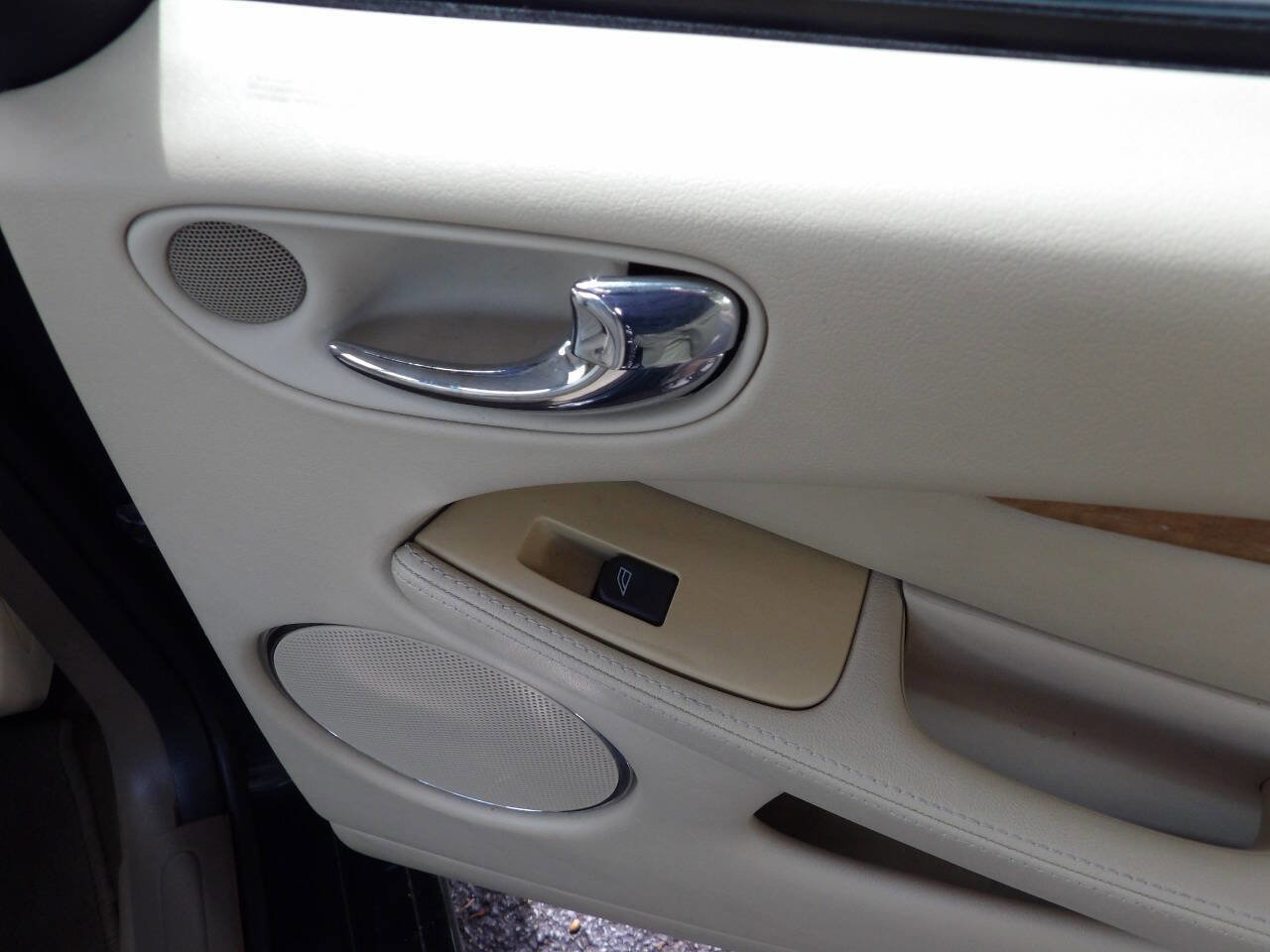 Used 2006 Jaguar X-TYPE 3.0 image 24