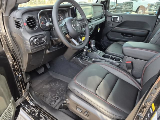 New 2026 Jeep Gladiator Rubicon w/ Steel Power Dome Hood Package AWD/4WD image 15