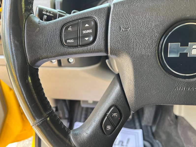 Used 2004 HUMMER H2 w/ Preferred Equipment Group AWD/4WD image 14