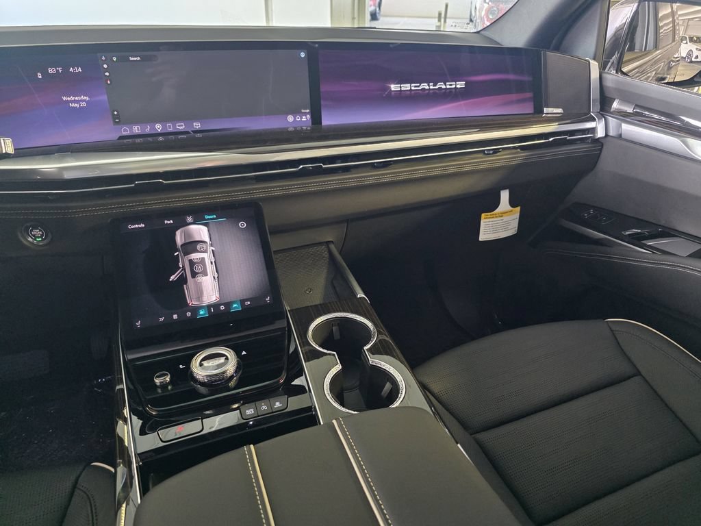 New 2026 Cadillac Escalade ESV Luxury w/ Touring Package AWD/4WD image 10