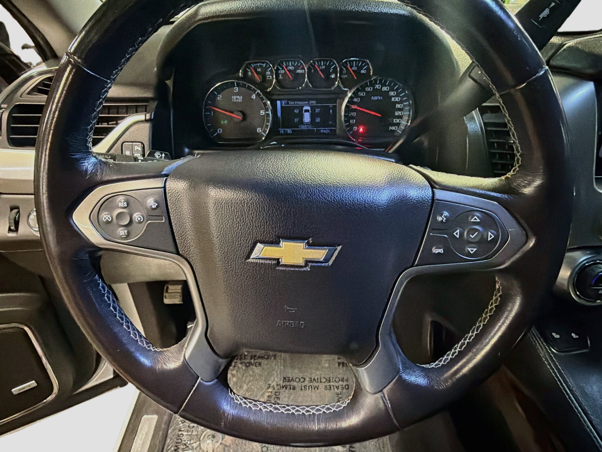 Used 2018 Chevrolet Suburban LT AWD/4WD image 17