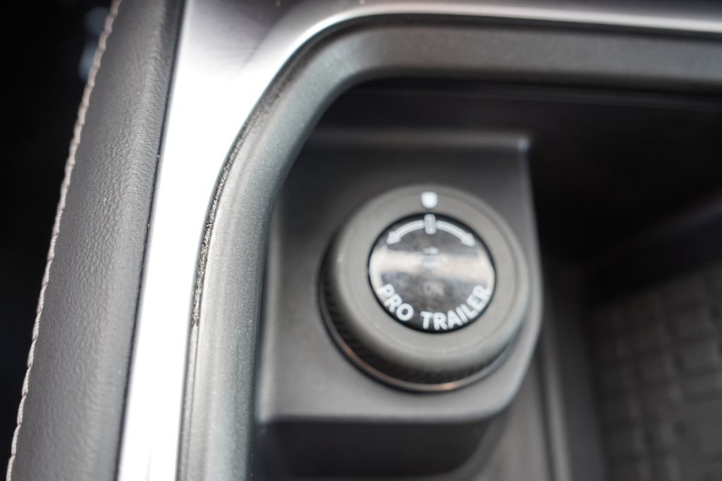 Certified 2025 Ford Expedition Platinum AWD/4WD image 36