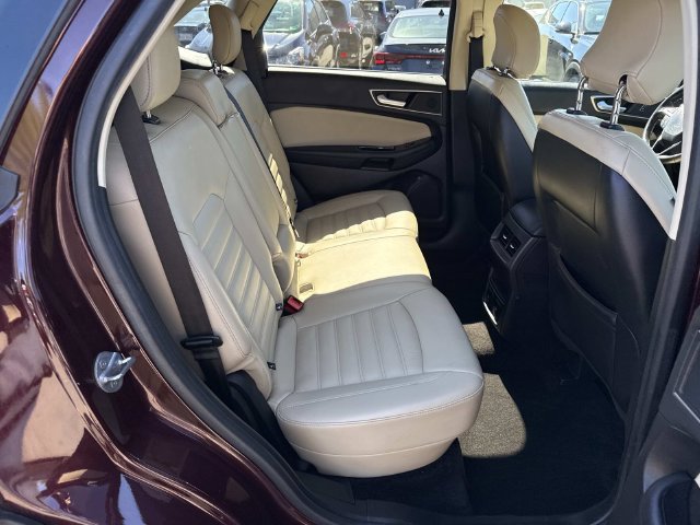 Used 2017 Ford Edge SEL w/ Equipment Group 201A AWD/4WD image 11