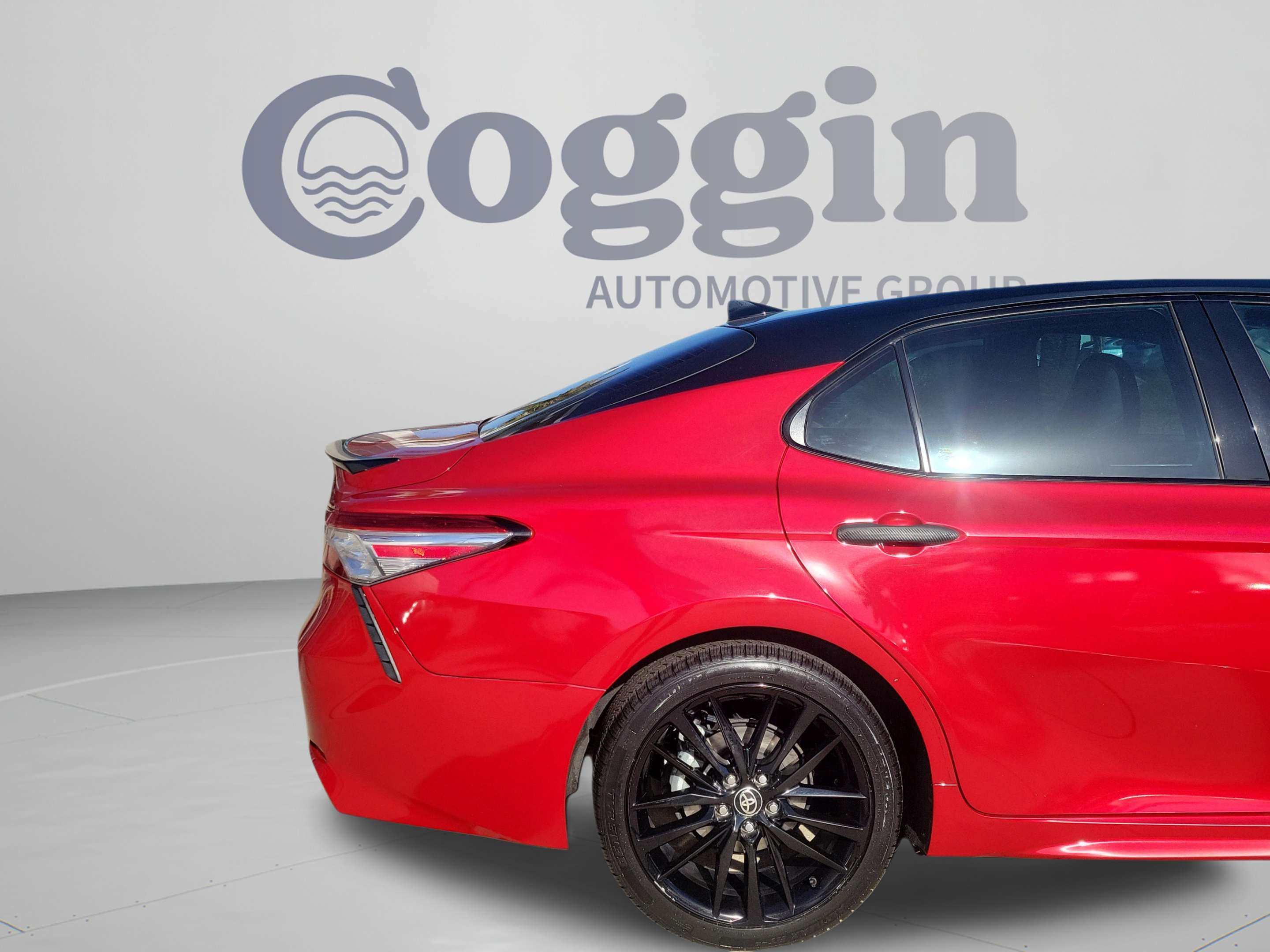 Used 2021 Toyota Camry XSE FWD image 25
