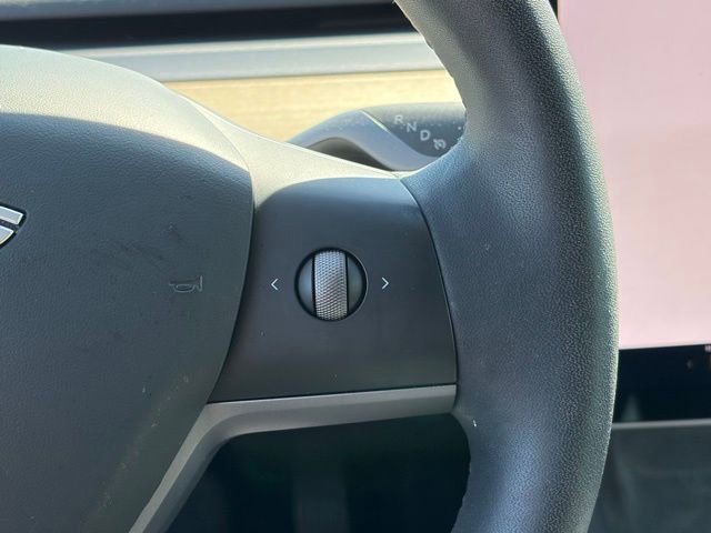 Used 2023 Tesla Model 3 Standard Range image 12